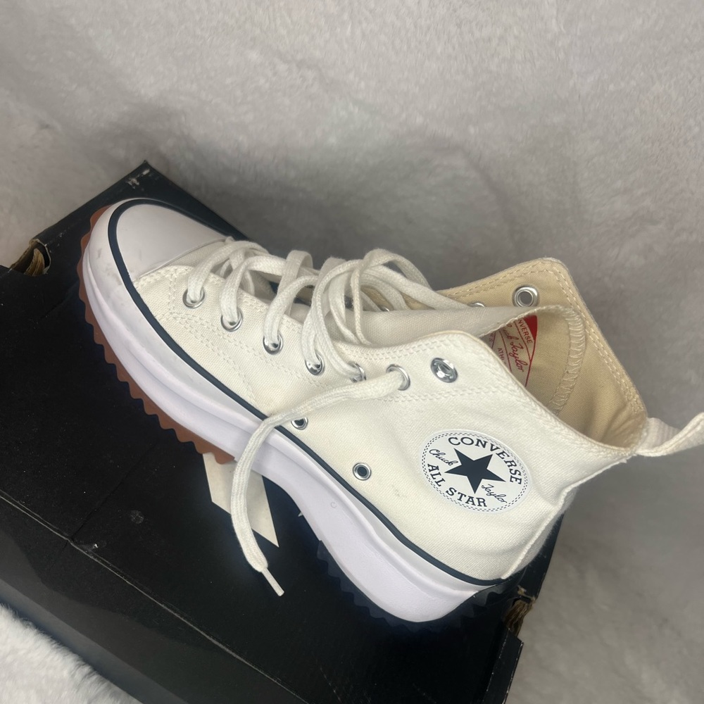 White converse zise 7.5